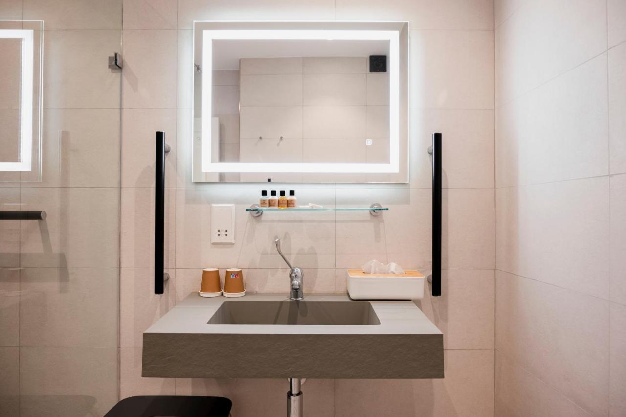 Townhouse17 Boutique Bed & Breakfast Victoria Esterno foto