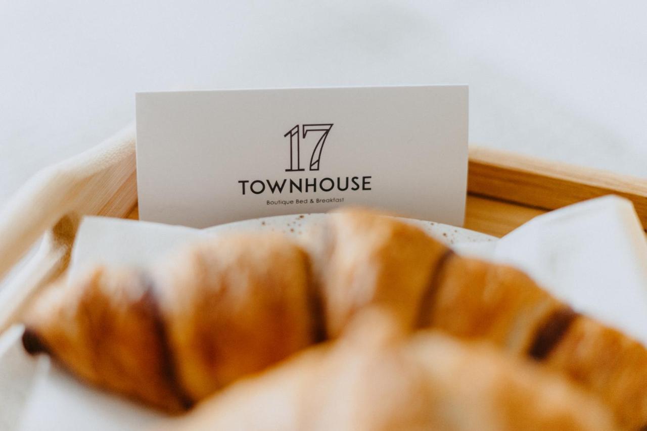 Townhouse17 Boutique Bed & Breakfast Victoria Esterno foto
